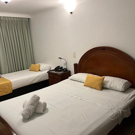 Casa Rosales Hotel Medellín Buitenkant foto