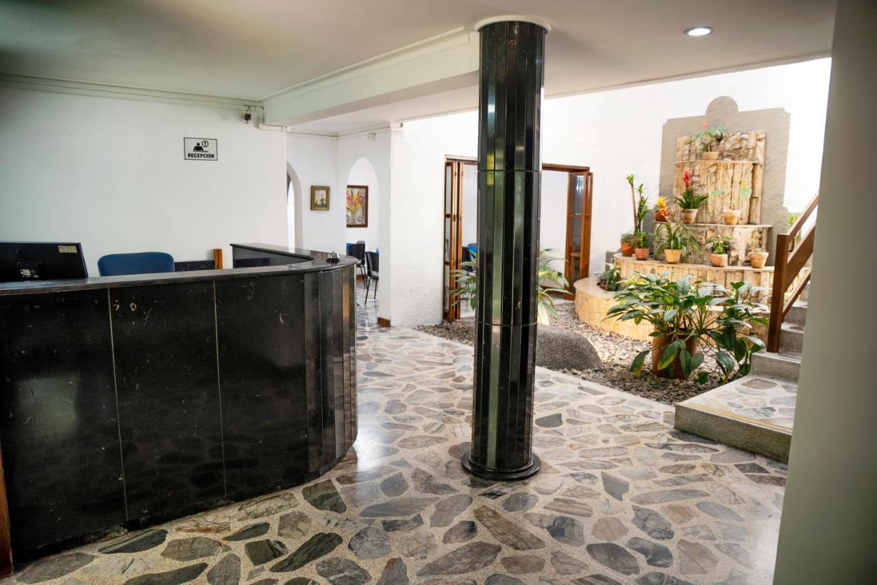 Casa Rosales Hotel Medellín Buitenkant foto