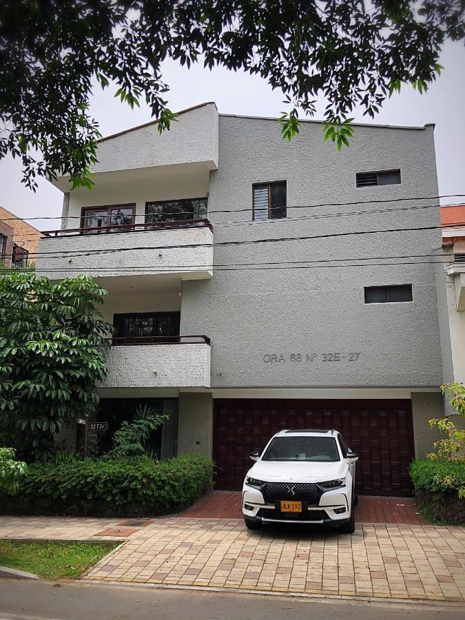 Casa Rosales Hotel Medellín Buitenkant foto