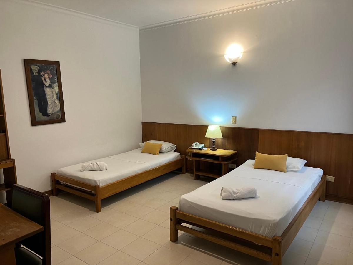 Casa Rosales Hotel Medellín Buitenkant foto