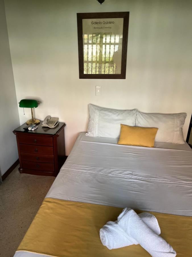 Casa Rosales Hotel Medellín Buitenkant foto